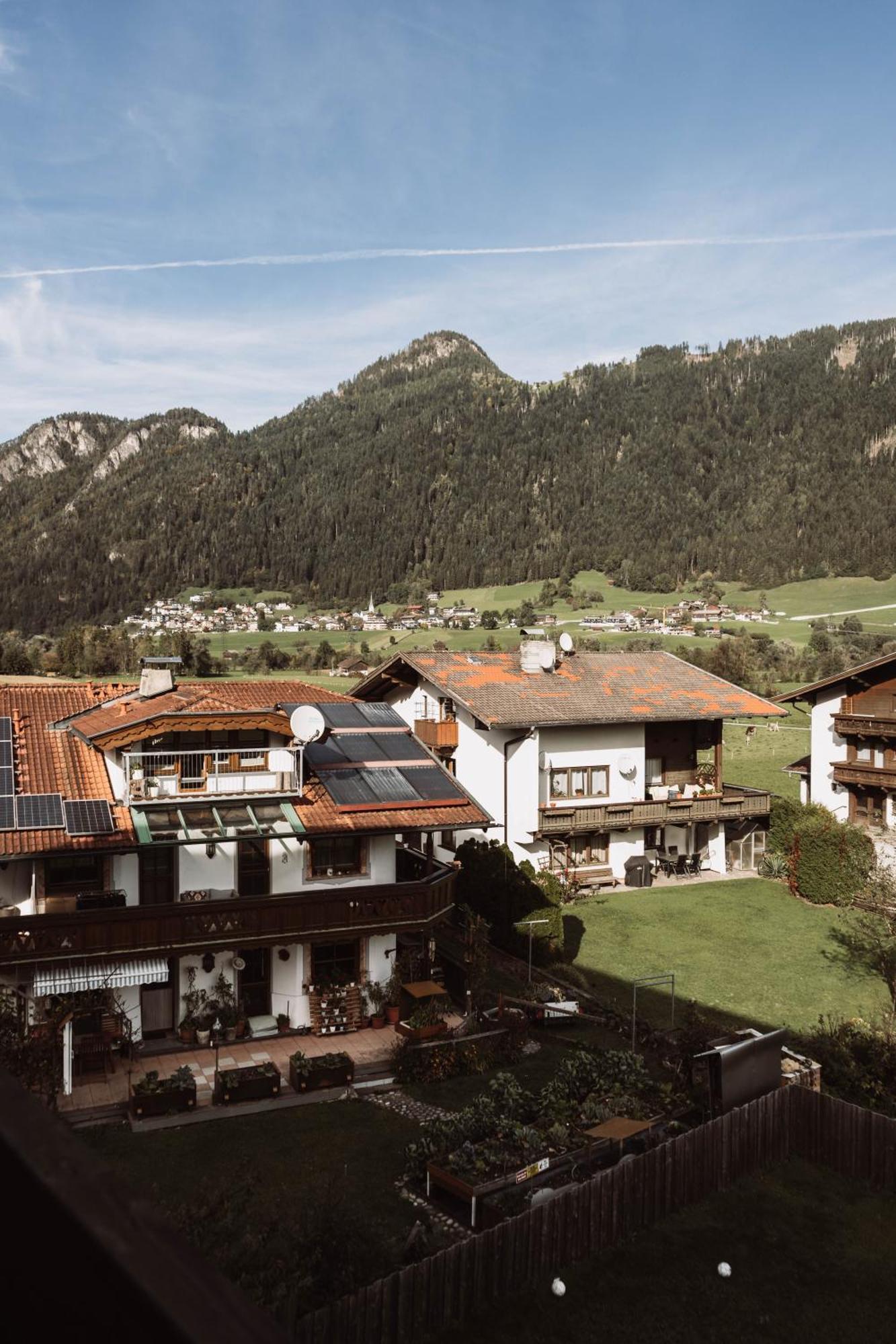 Lebe'Schlitters - Das Ferienapartmenthaus Im Zillertal Экстерьер фото
